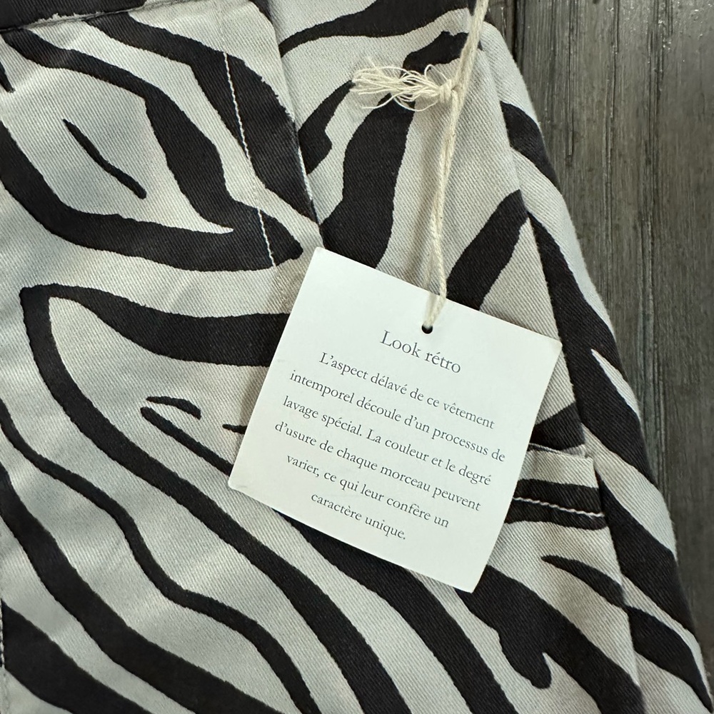 Cynthia Rowley Zebra Print Women's Shorts - Picture 3 of 14